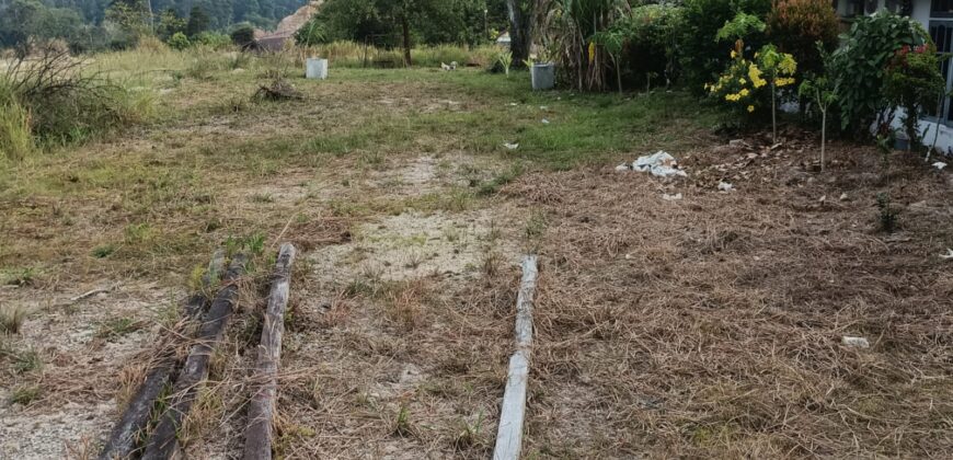 DIJUAL TANAH DAN RUMAH Jl. AKI BALAK (SAMPING PERUM MANDIRI REGENCY DAN 613 RJA) – TARAKAN – KALTARA